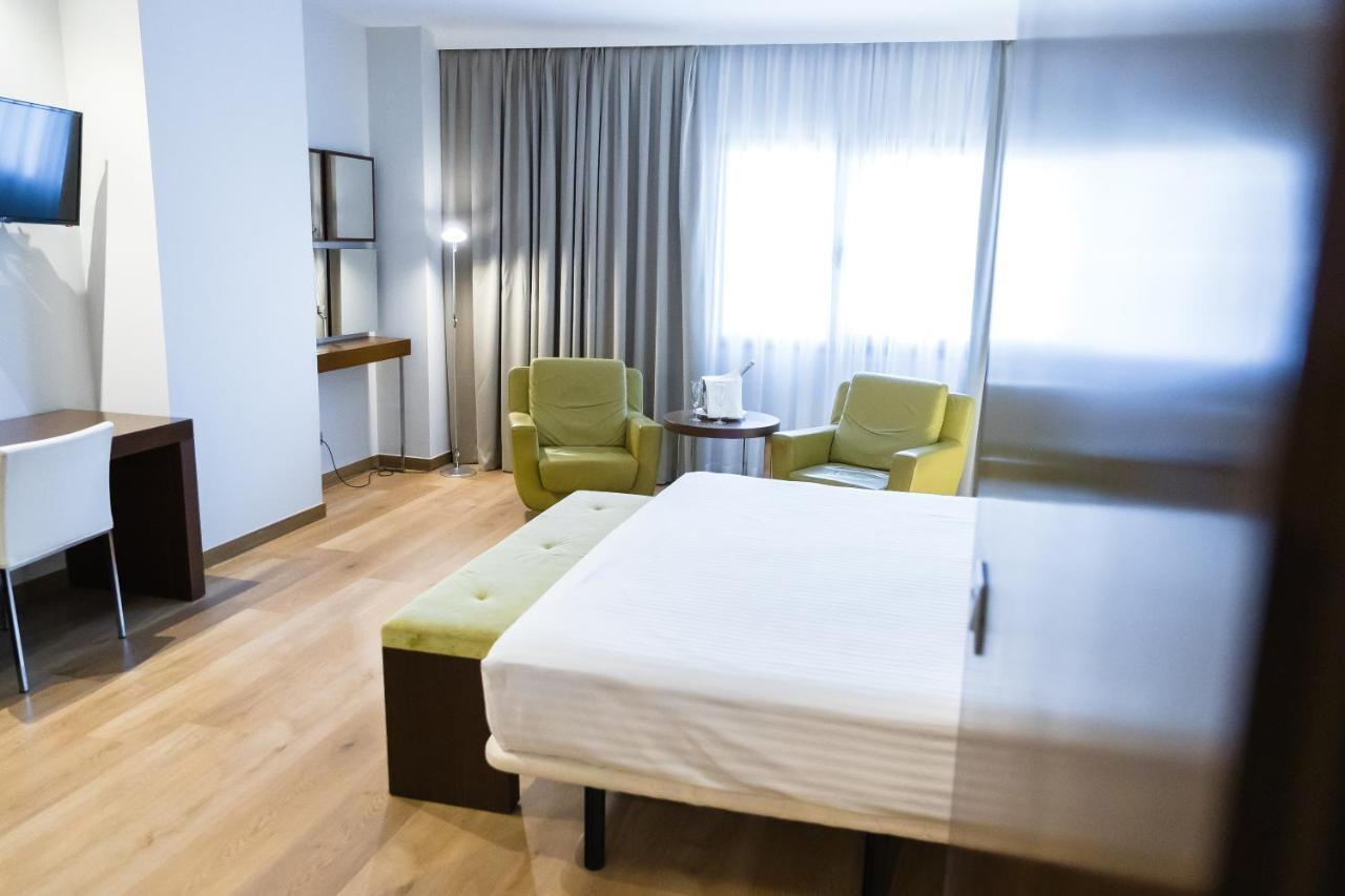 Hotel Veracruz Plaza & Spa Valdepeñas Kültér fotó