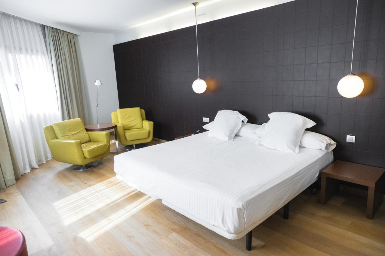 Hotel Veracruz Plaza & Spa Valdepeñas Kültér fotó