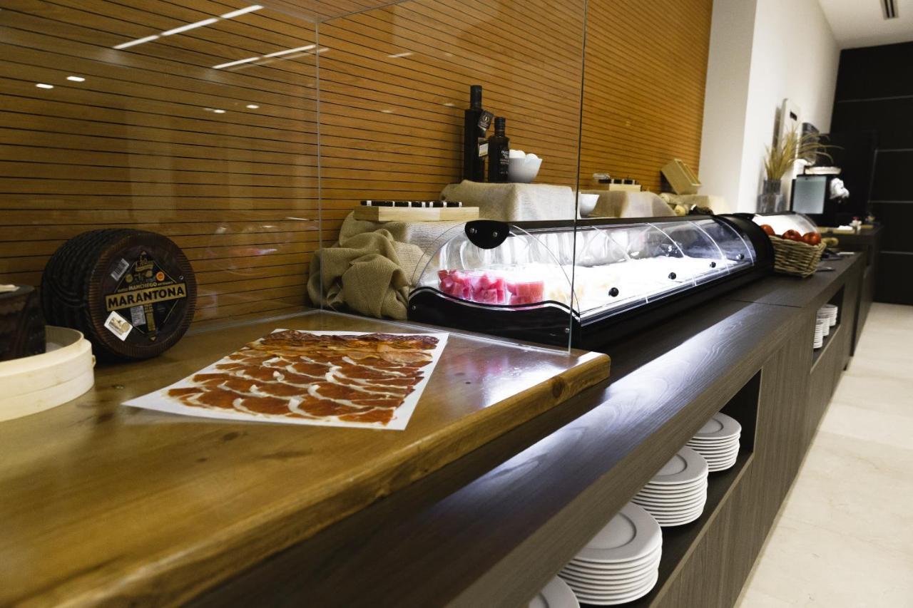 Hotel Veracruz Plaza & Spa Valdepeñas Kültér fotó